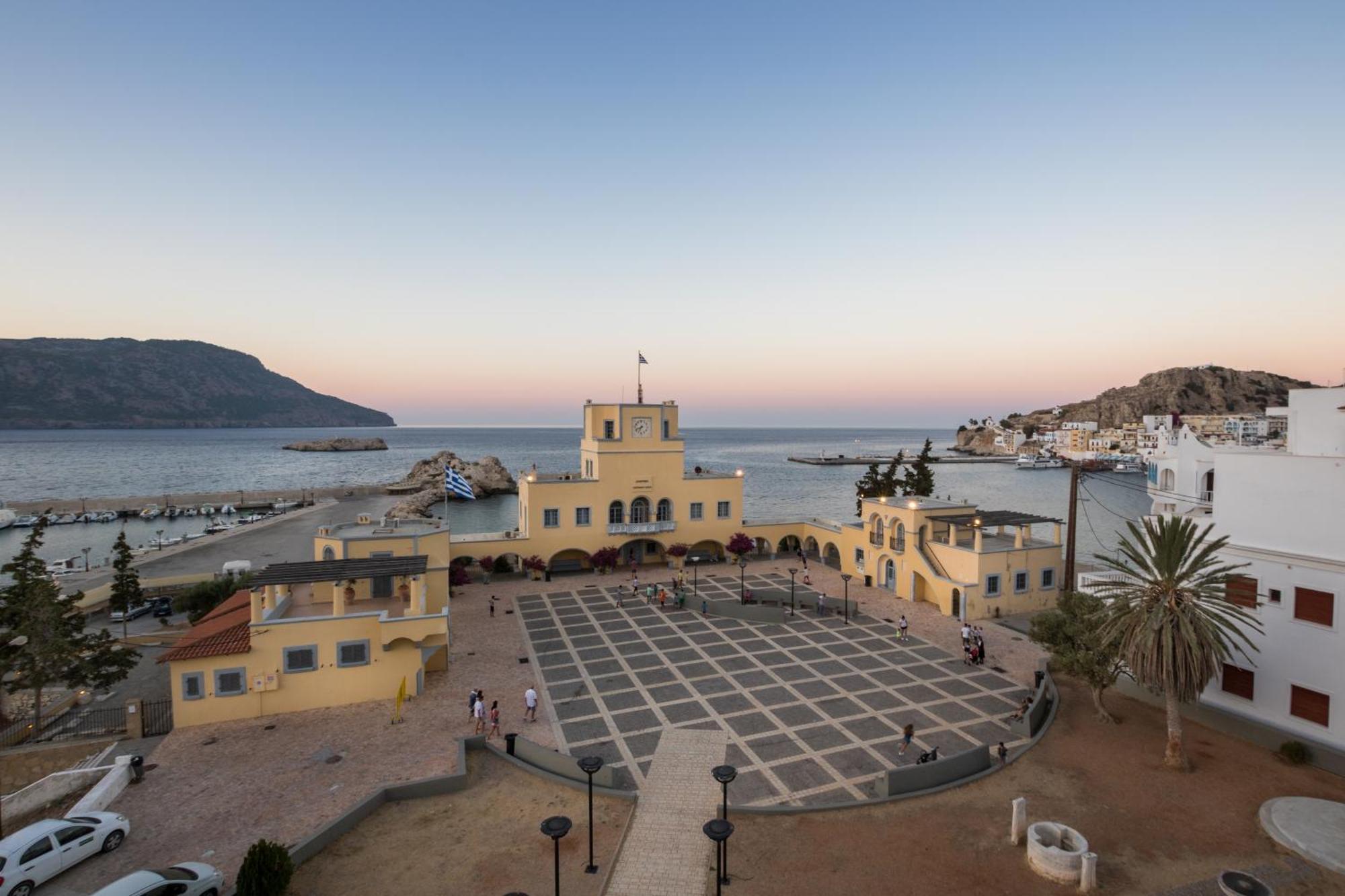 Atlantis Hotel Karpathos Bagian luar foto