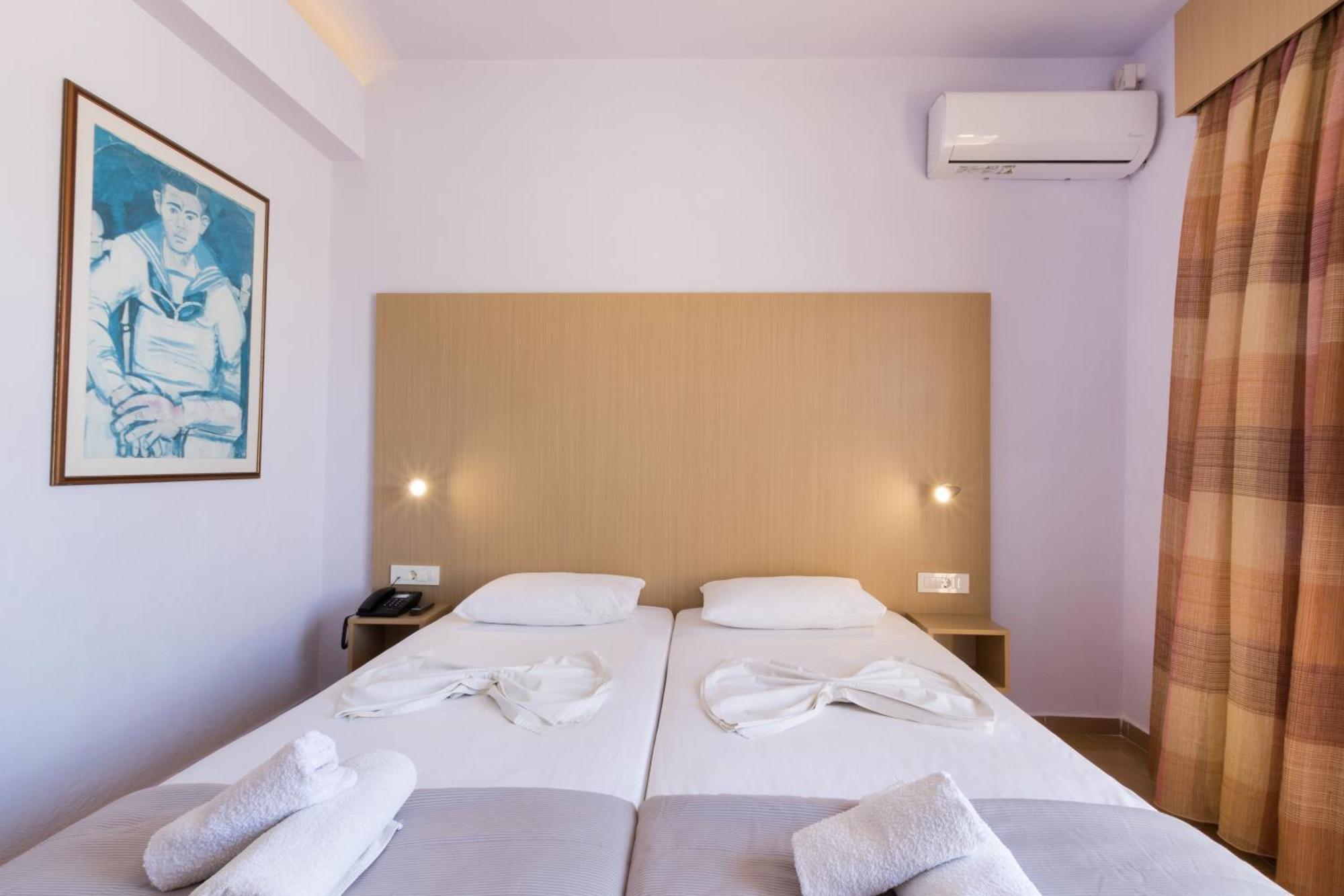 Atlantis Hotel Karpathos Bagian luar foto