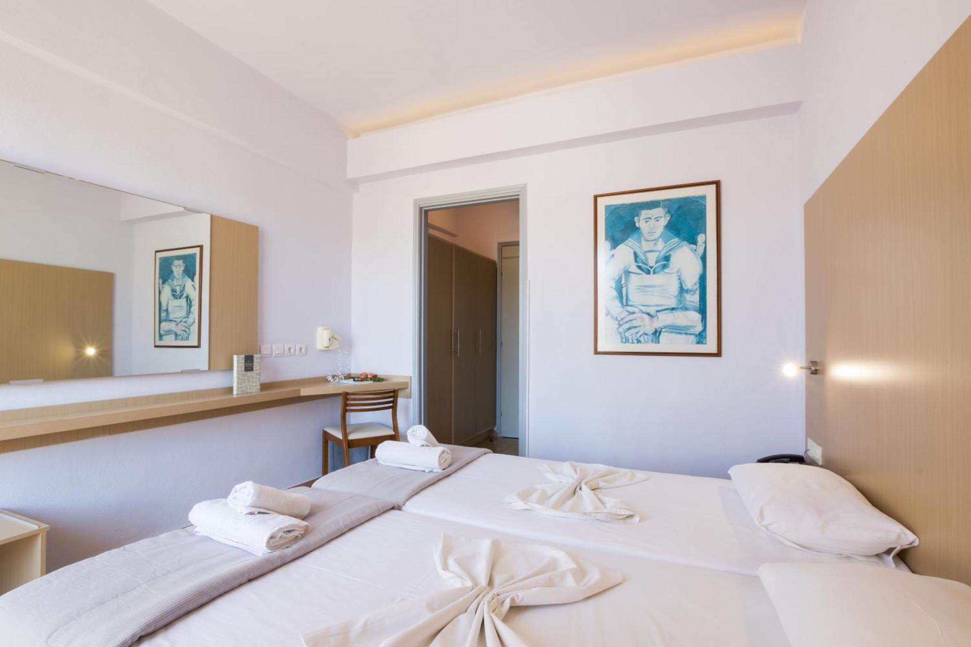 Atlantis Hotel Karpathos Bagian luar foto