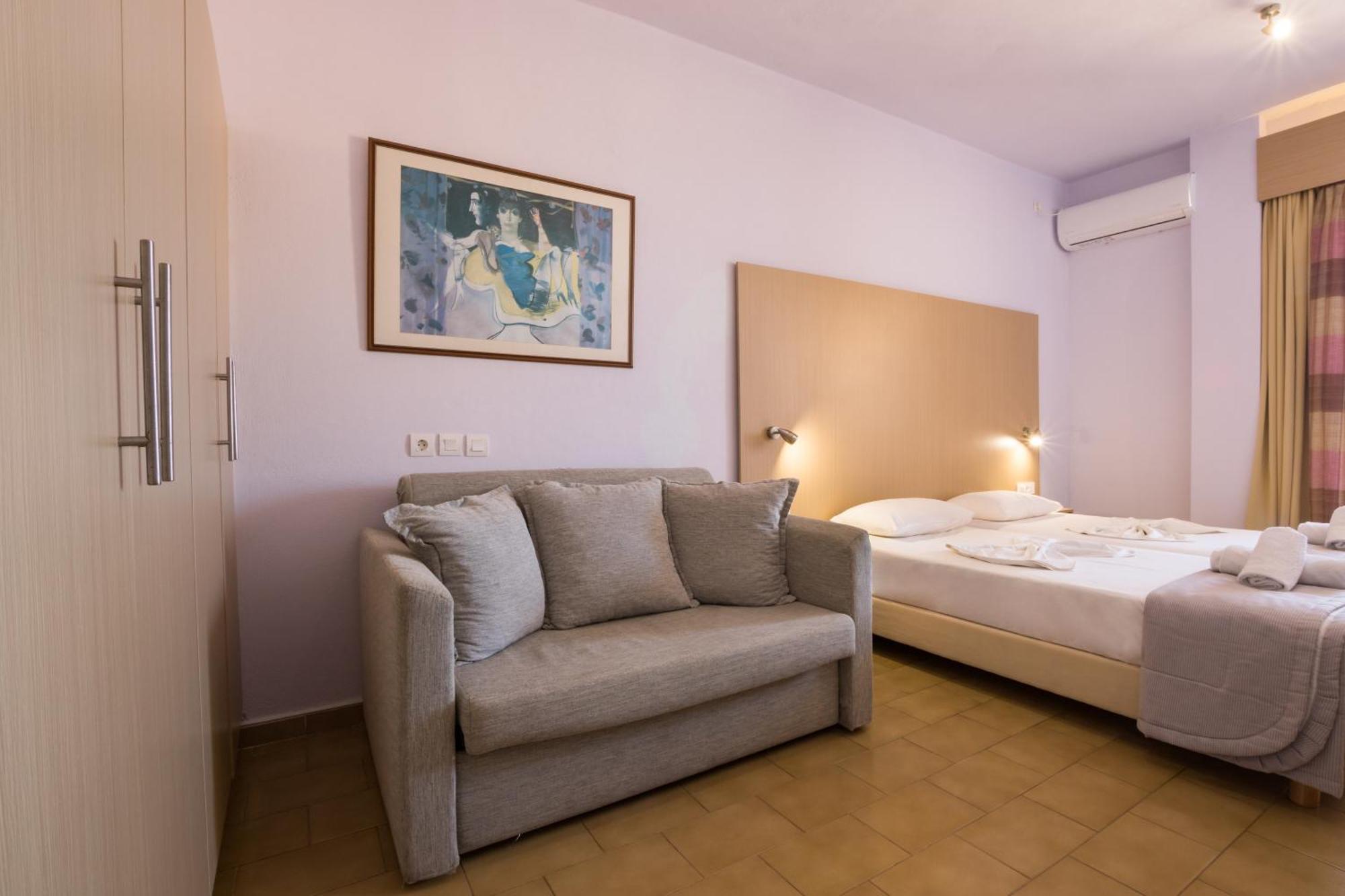 Atlantis Hotel Karpathos Bagian luar foto