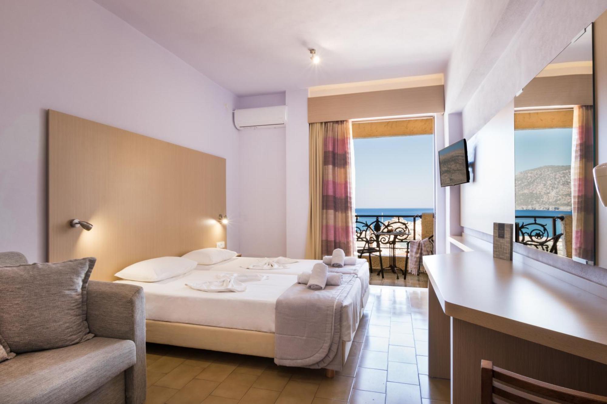 Atlantis Hotel Karpathos Bagian luar foto