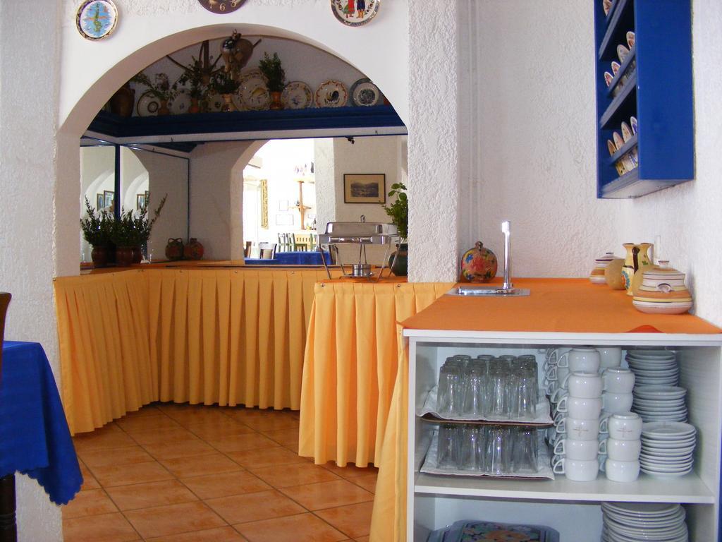 Atlantis Hotel Karpathos Bagian luar foto